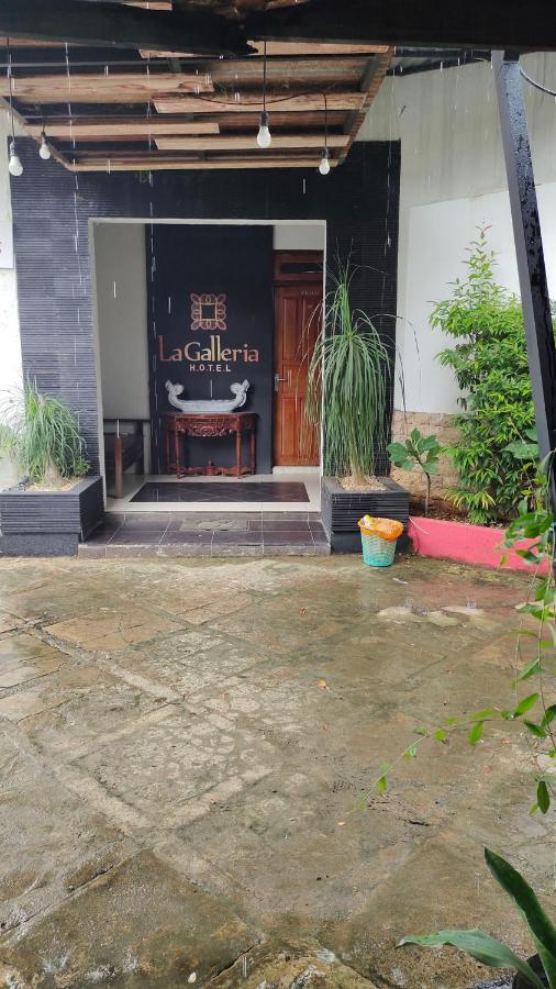 Oyo 91179 Hotel Lagalleria Sumenep Ngoại thất bức ảnh