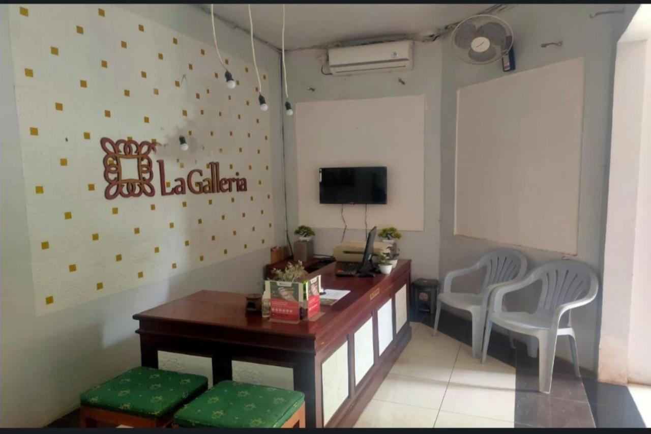Oyo 91179 Hotel Lagalleria Sumenep Ngoại thất bức ảnh