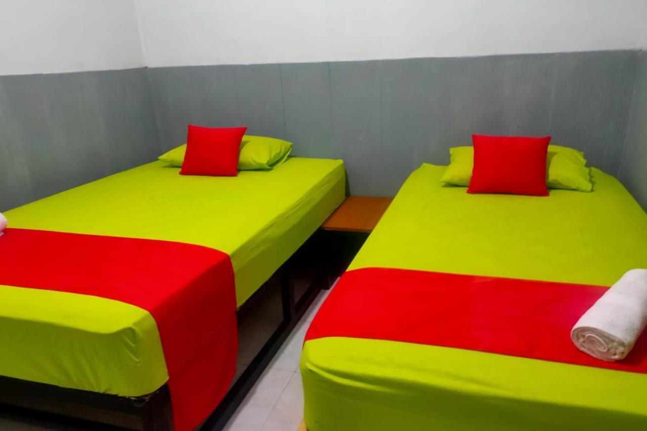 Oyo 91179 Hotel Lagalleria Sumenep Ngoại thất bức ảnh
