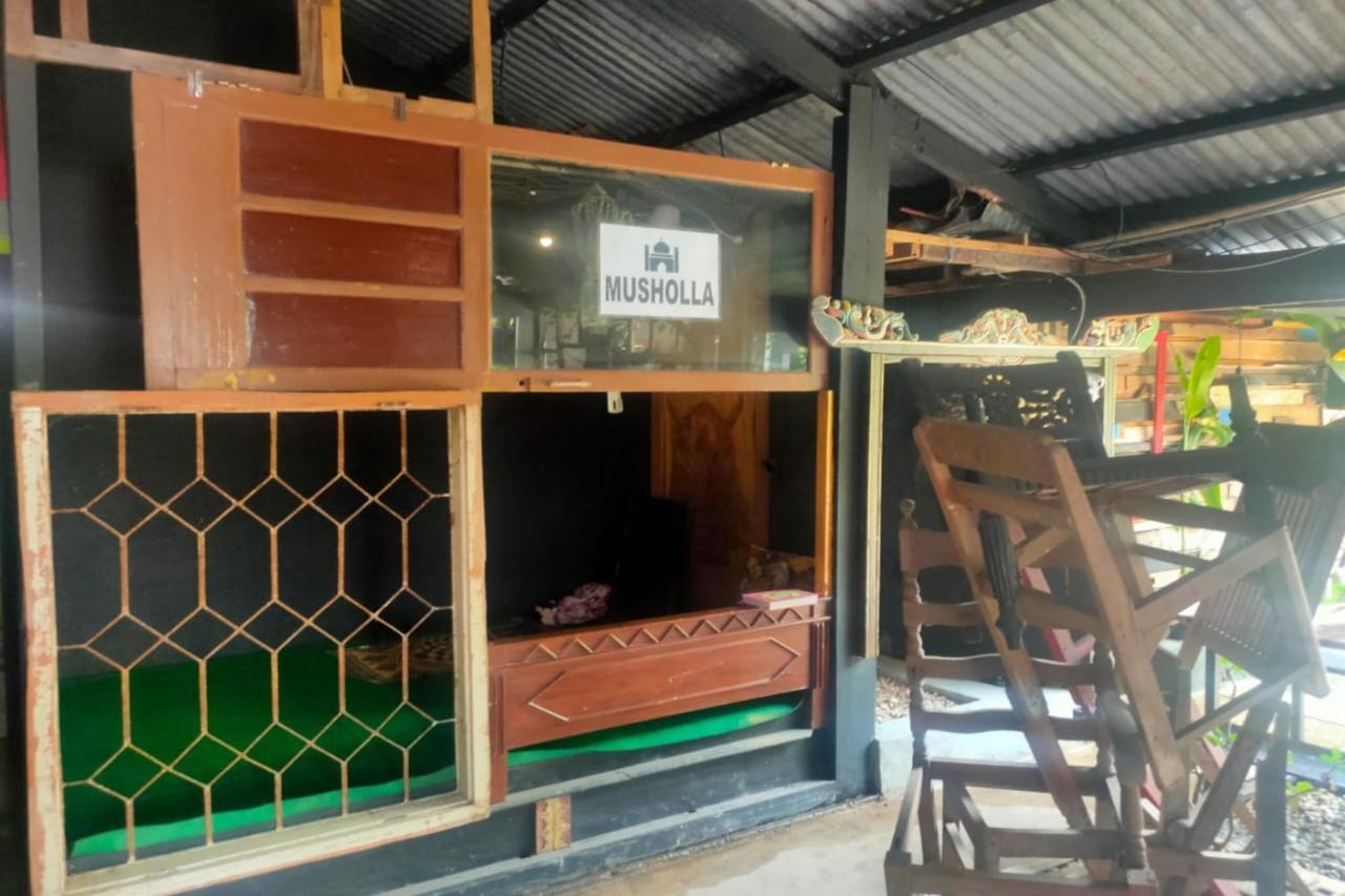 Oyo 91179 Hotel Lagalleria Sumenep Ngoại thất bức ảnh