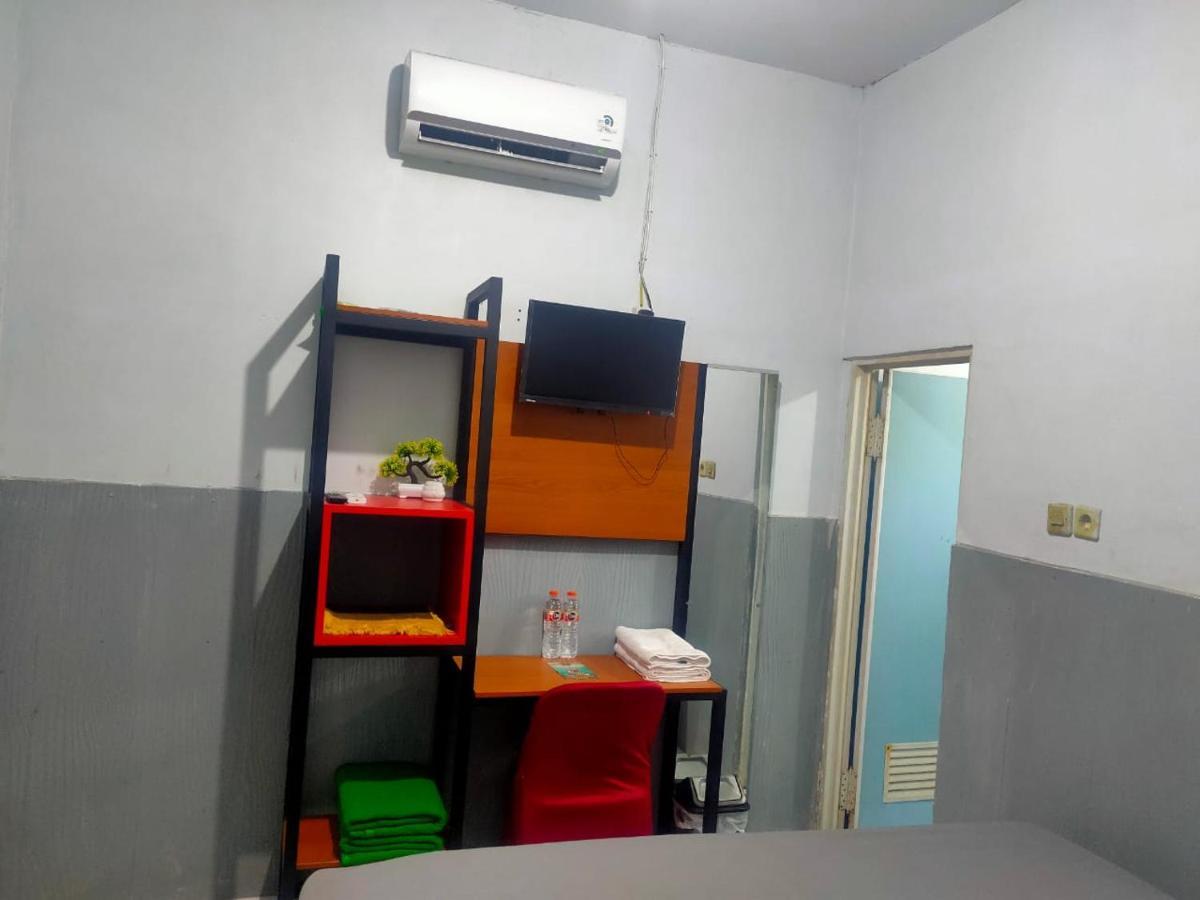 Oyo 91179 Hotel Lagalleria Sumenep Ngoại thất bức ảnh