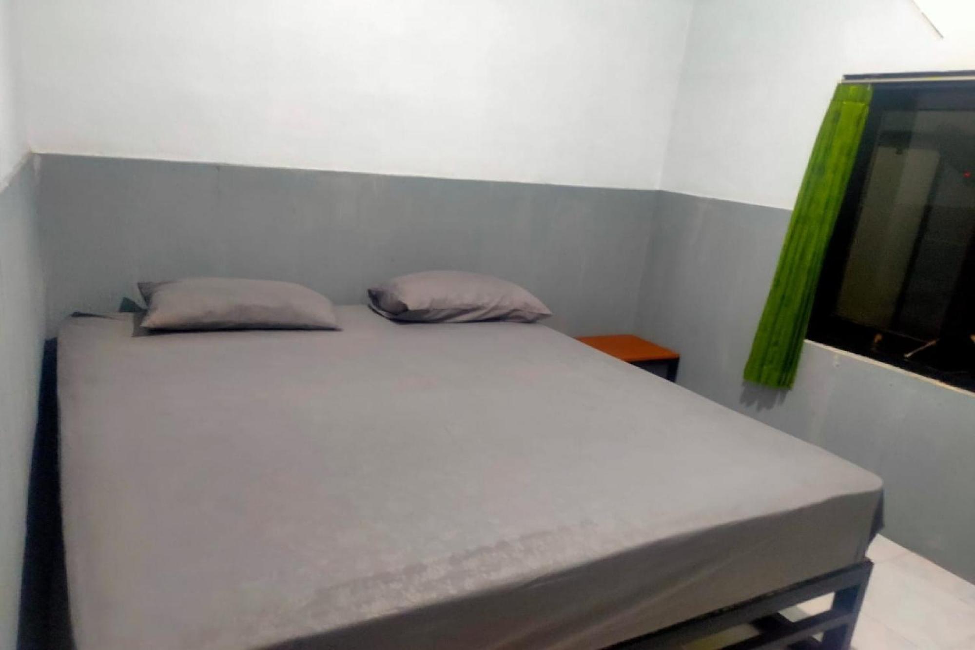 Oyo 91179 Hotel Lagalleria Sumenep Ngoại thất bức ảnh